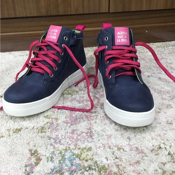 Navy Blue Never Worn Shoes - Picture 3 of 4